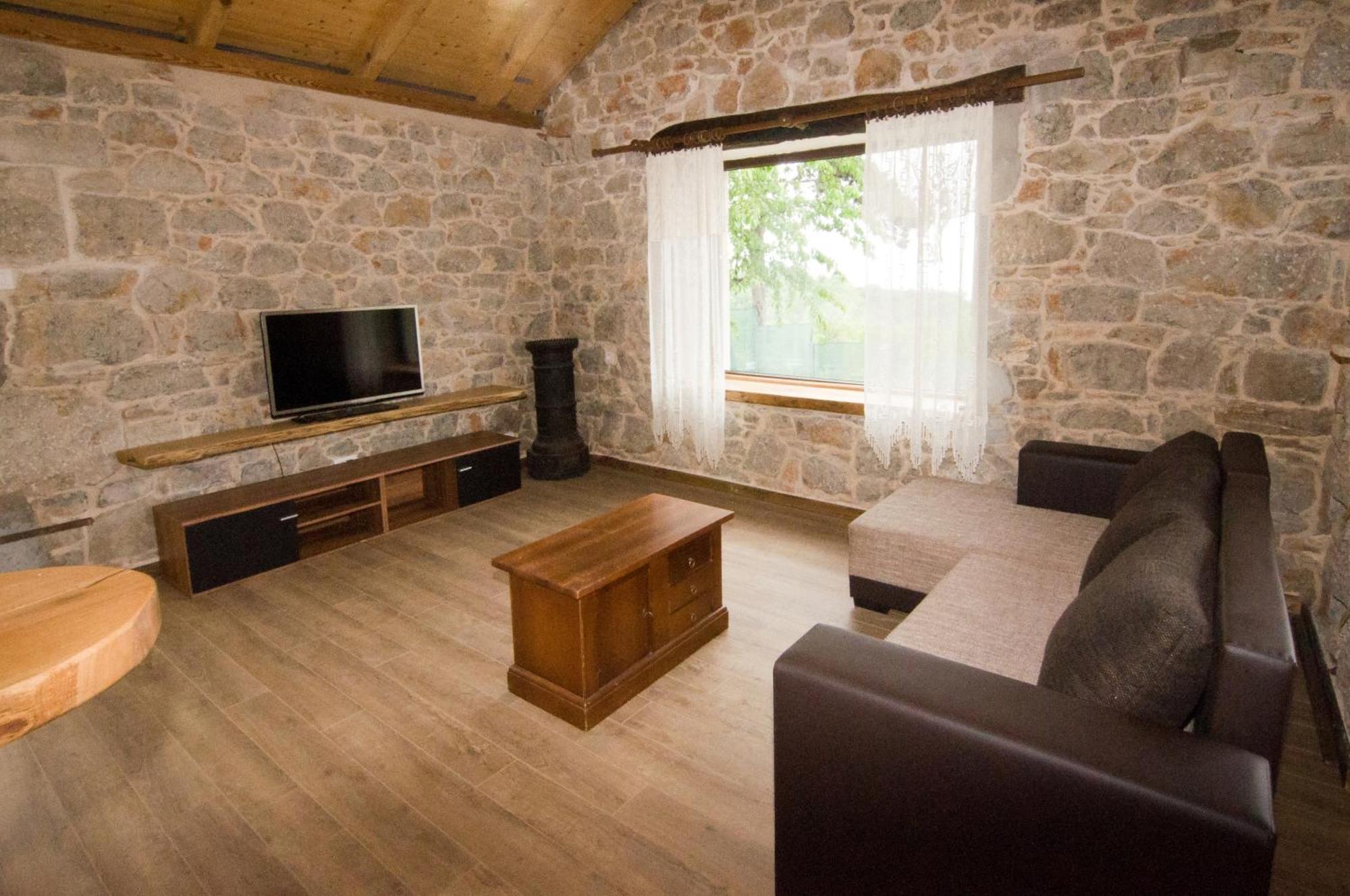 Appartamento Casa Storia&Casa Antica Veprinac Esterno foto