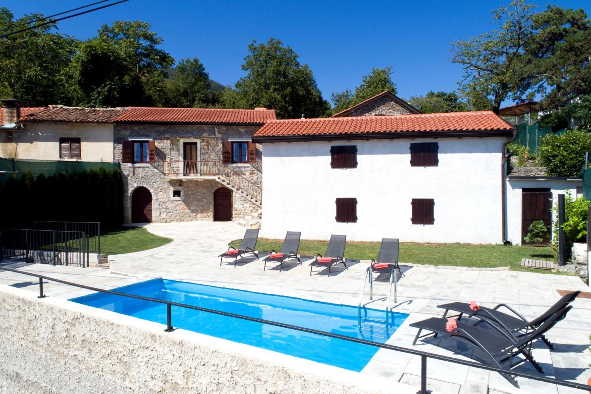 Appartamento Casa Storia&Casa Antica Veprinac Esterno foto